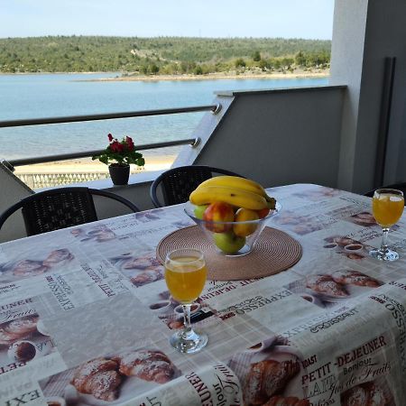 Apartmani Rudi Anić Εξωτερικό φωτογραφία
